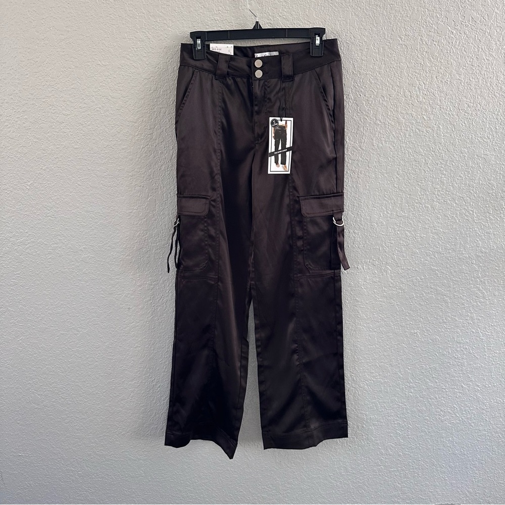 Love, Fire Satin Cargo Pants Brown Mid-Rise Utility Style NWT Size 5